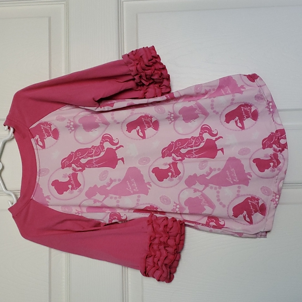 Size 8/9 princess shirt